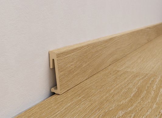 Напольный ПВХ плинтус Salag Alpha Noble Oak (AP8137)