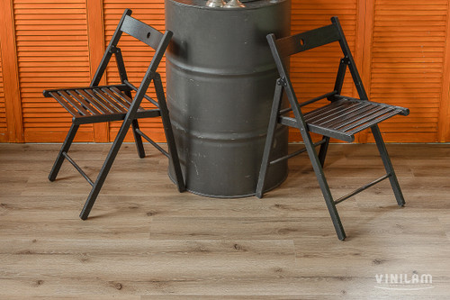 Виниловый ламинат Vinilam Click - Дуб Дамп (8838 -EIR)